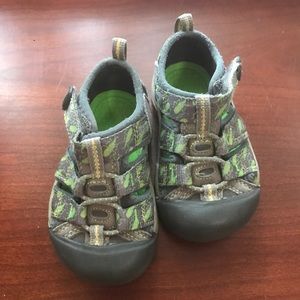 Toddler Size 4 Keen Brand Sandals